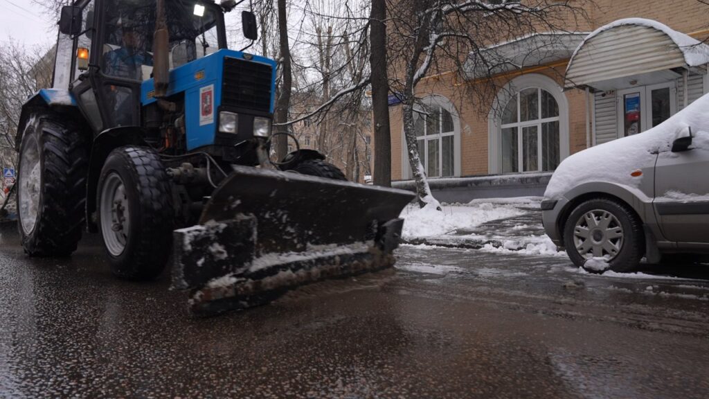 уборка снега, техника, фото КГХ