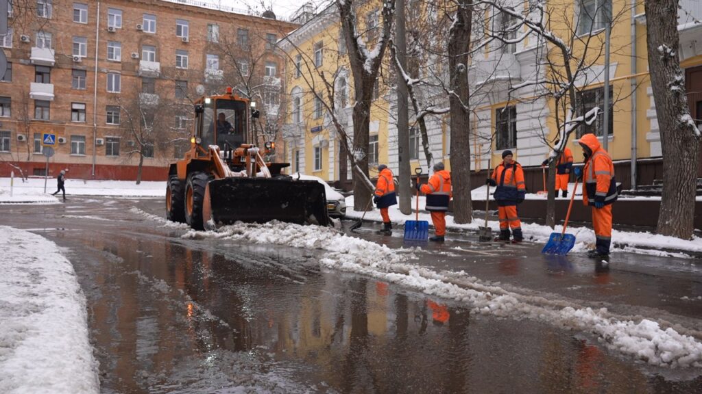 уборка снега, техника, фото КГХ