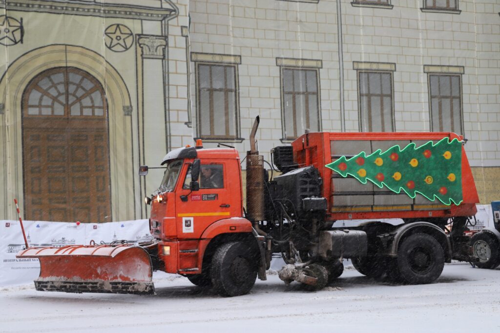уборка снега, техника, фото Юлия Смагринская