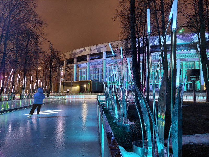каток, подсветка, фото Яна Маевская