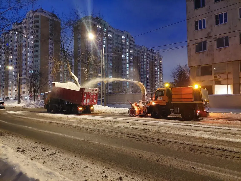 уборка снега, техника, фото Яна Маевская
