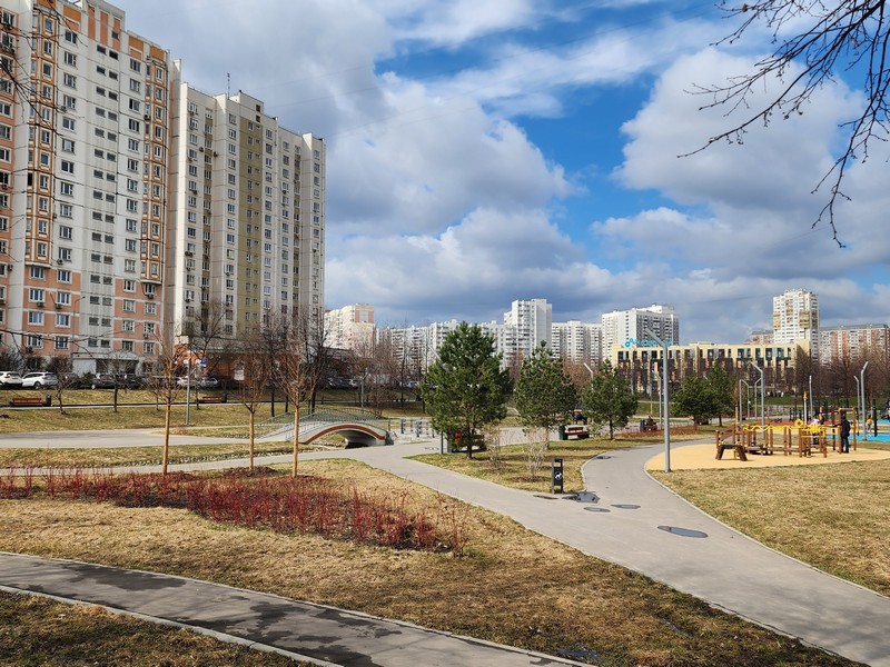 Сквер Ветеранов, парк, весна, фото Юлия Смагринская