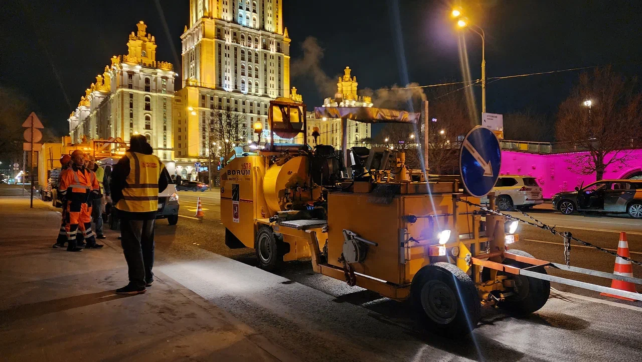 техника, дорожная разметка, фото Юлия Смагринская