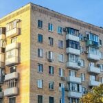 От фасадов до инженерных систем: как обновляют дома с декоративными элементами